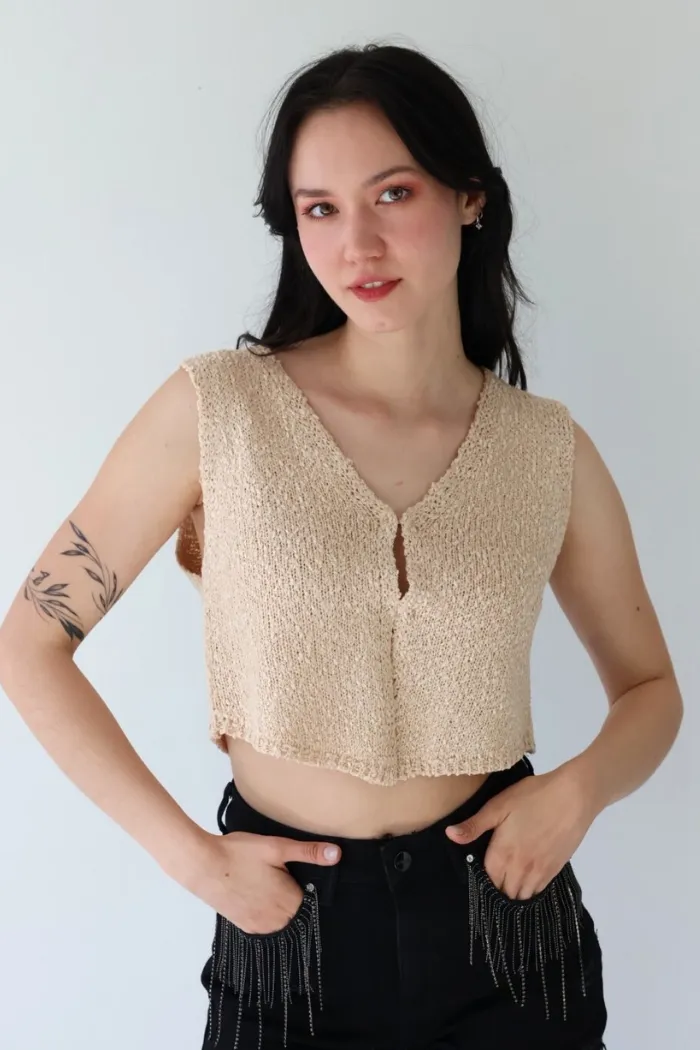 V-Neck Hook Knit Vest