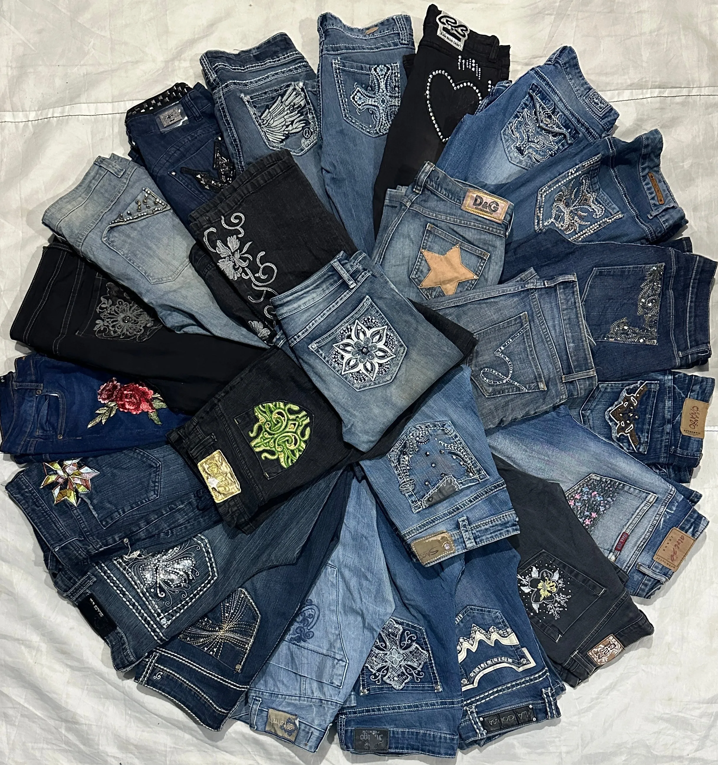 Y2K Flared Women's Jeans, 25 Pieces